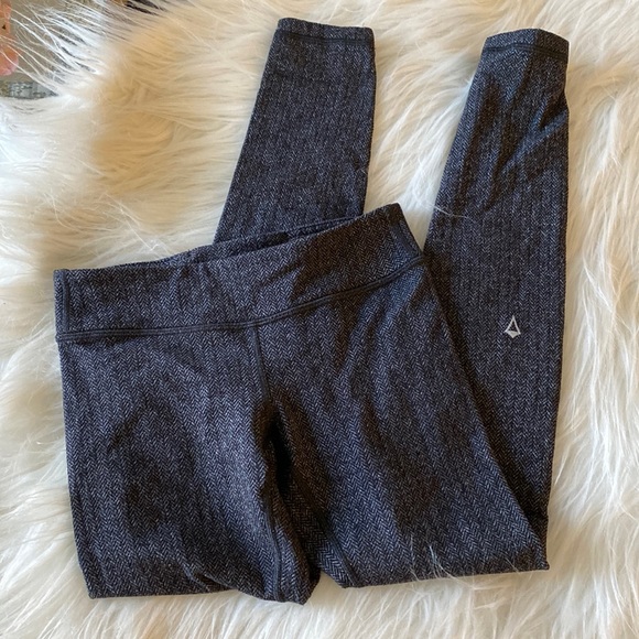 Ivivva leggings